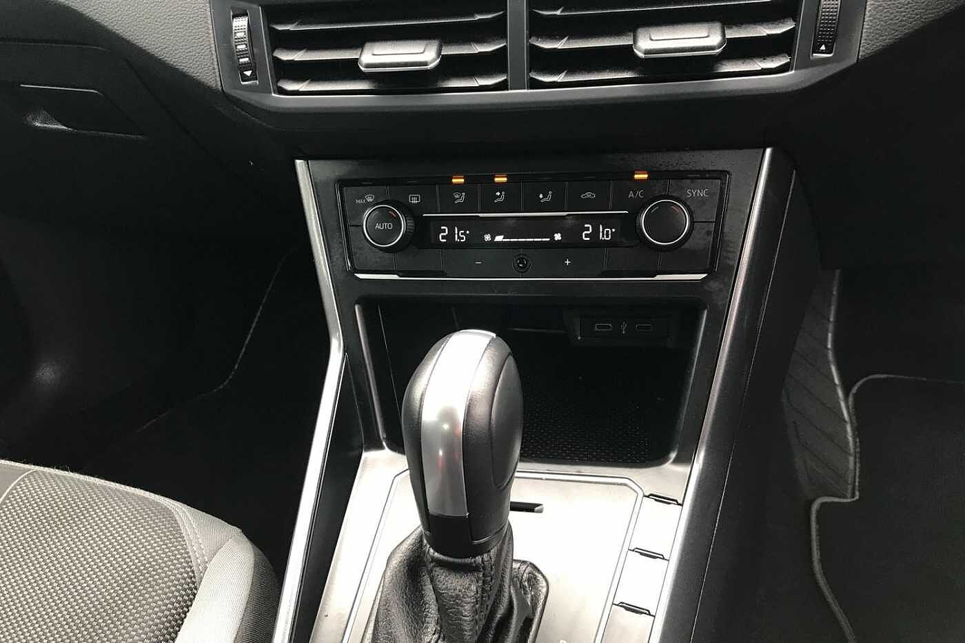 Volkswagen Polo 1.0 TSI SEL Hatchback 5dr Petrol DSG Euro 6 (s/s) (110 ps)
