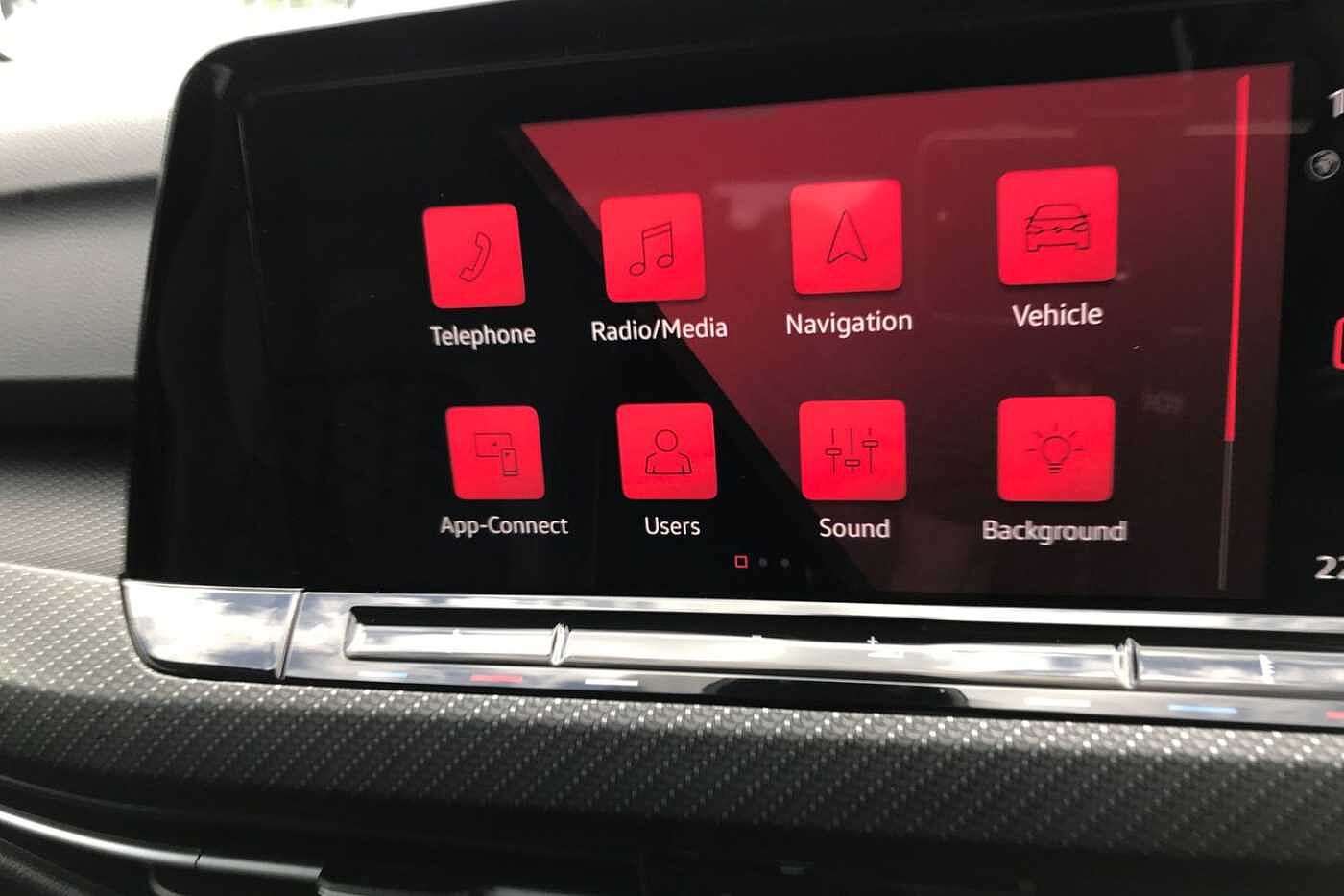 Volkswagen Golf 1.5 eTSI MHEV R-Line Hatchback 5dr Petrol Hybrid DSG Euro 6 (s/s) (150 ps)